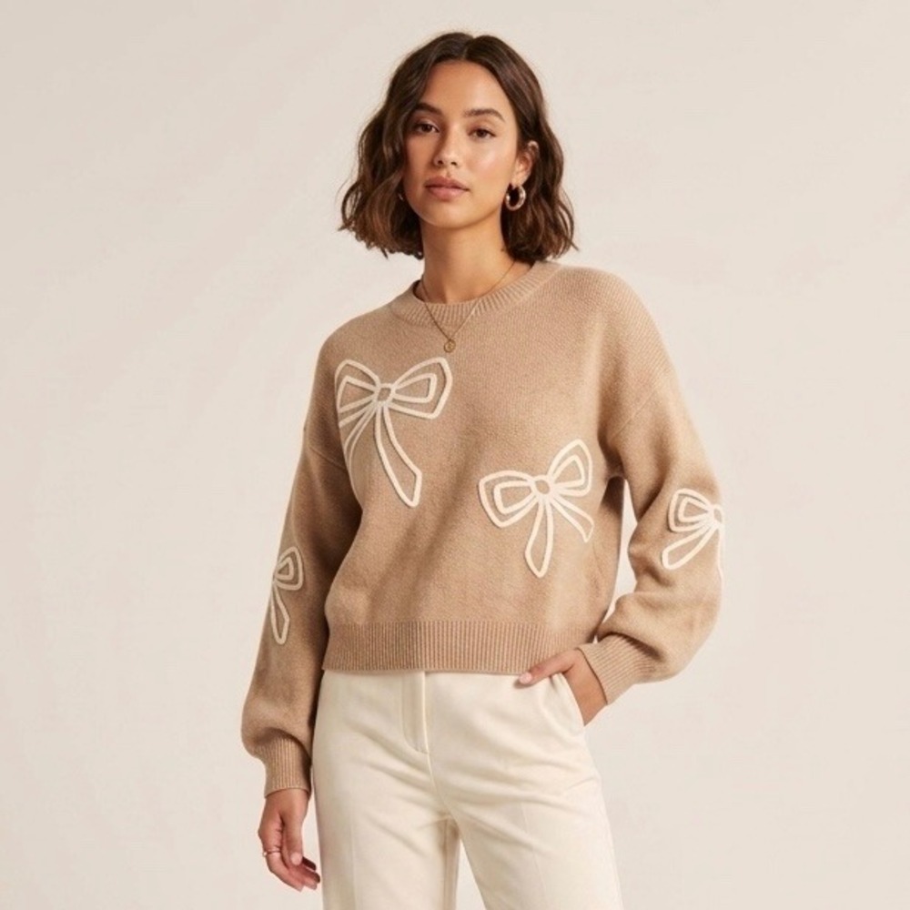 Luna Ivy Tan Bow Embroidered Crewneck Sweater Beige Coquette Soft Knit‎ Large